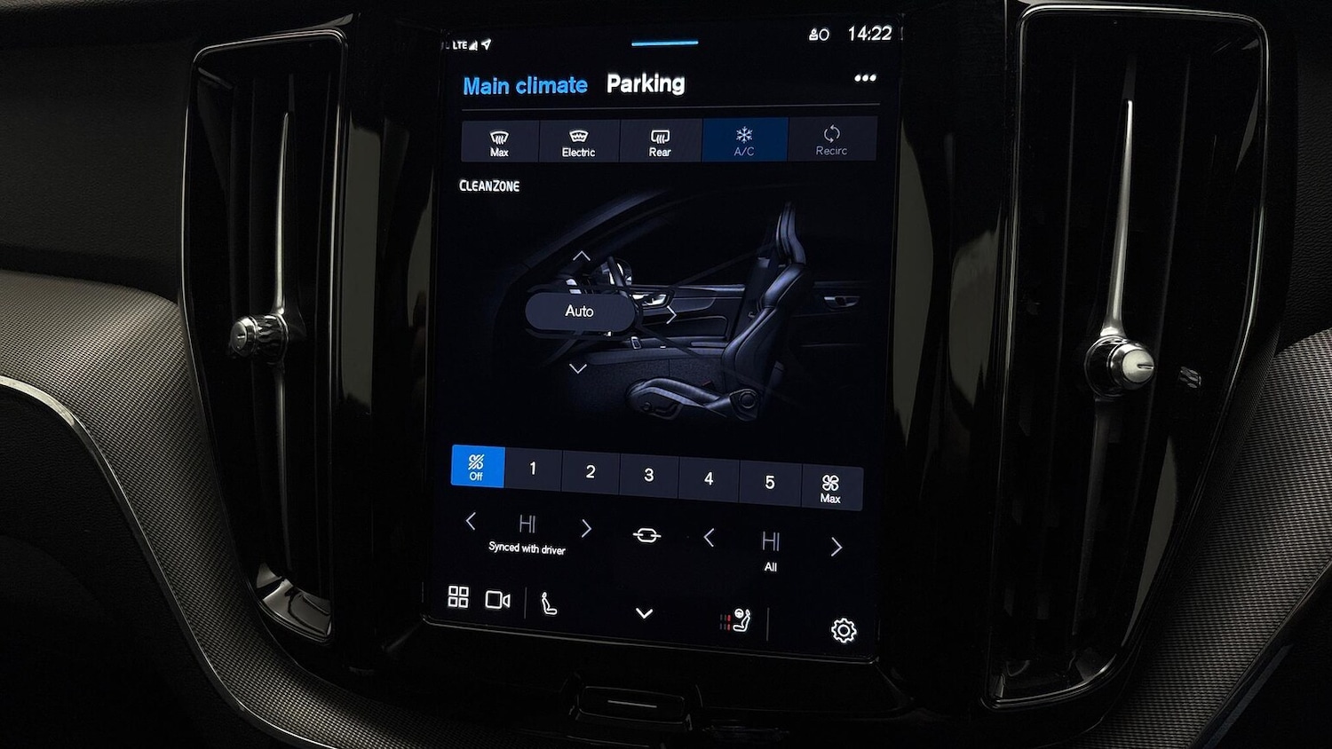 Used Volvo XC60 2025 for sale - 76413928: Photo 34