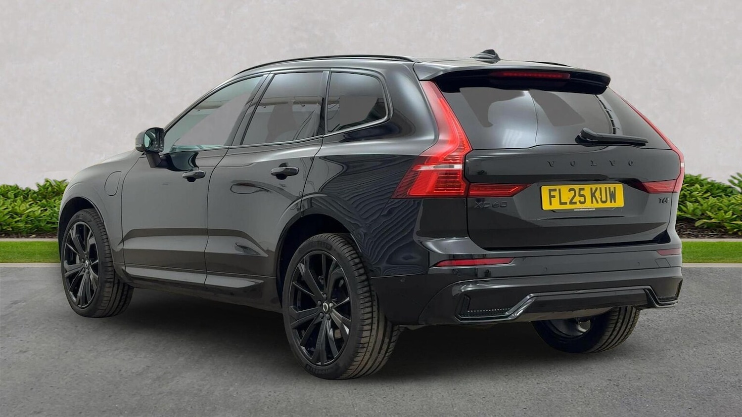 Used Volvo XC60 2025 for sale - 76413928: Photo 4