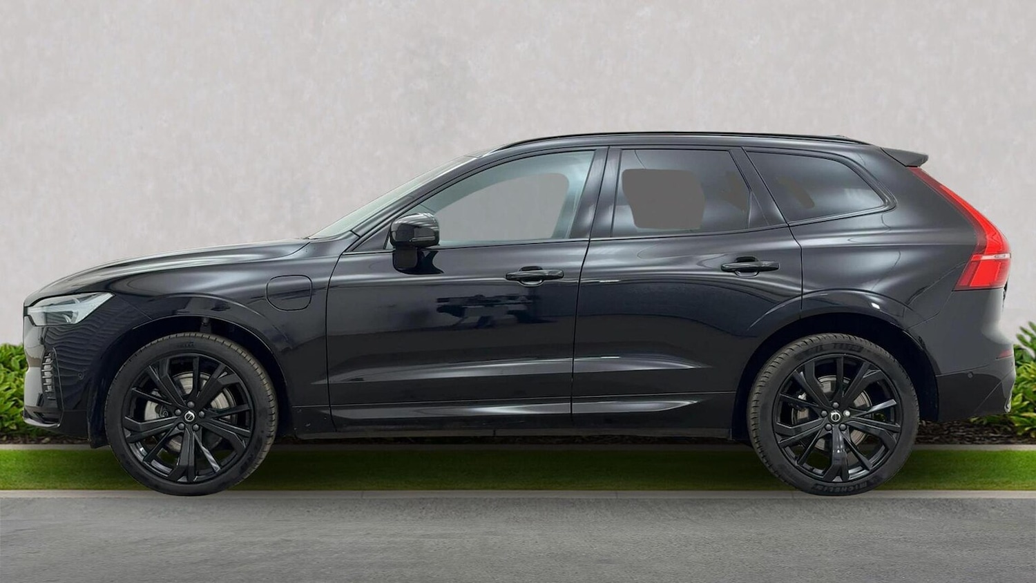 Used Volvo XC60 2025 for sale - 76413928: Photo 5