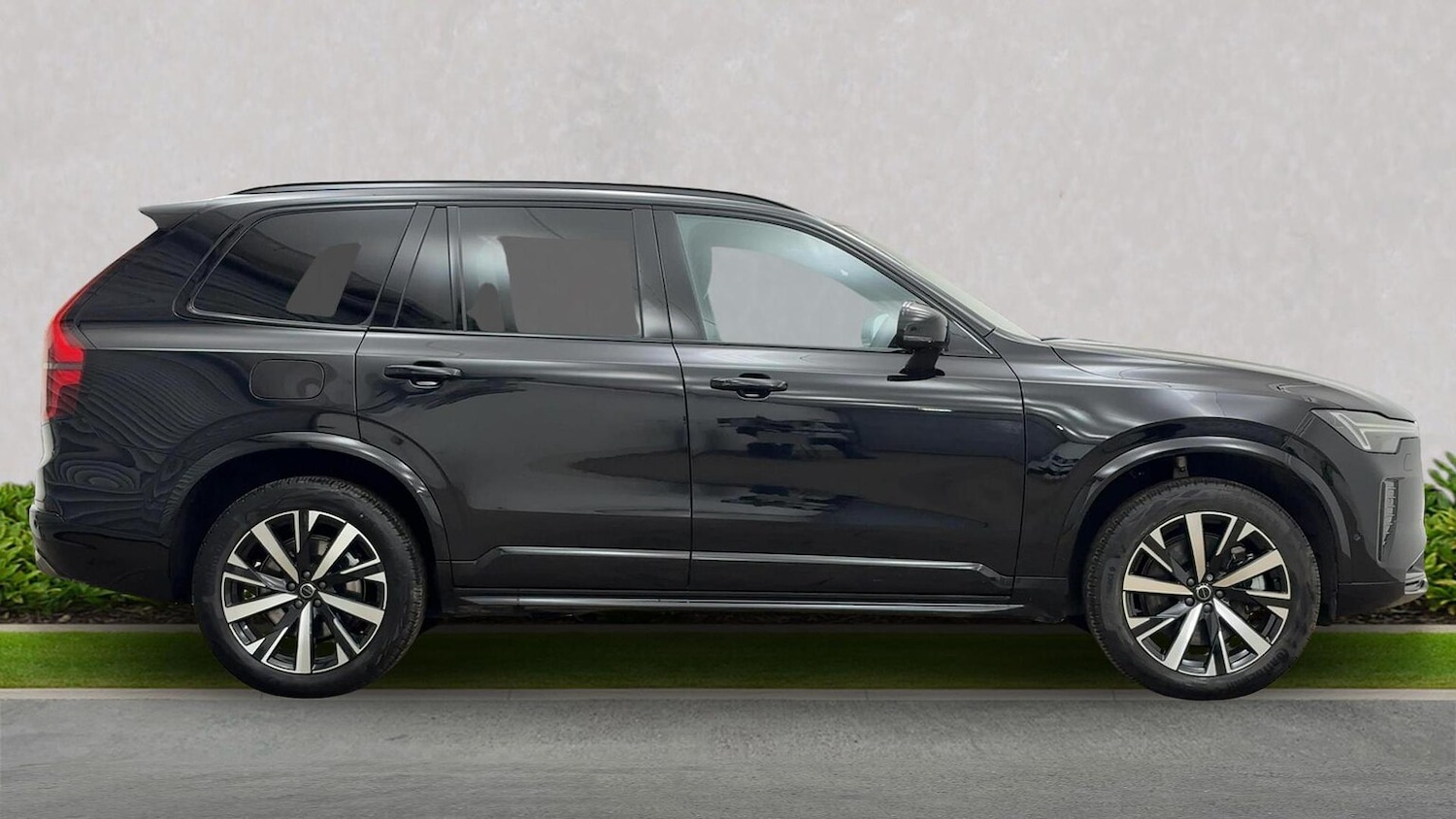 Used Volvo XC90 2025 for sale - 76413925: Photo 2