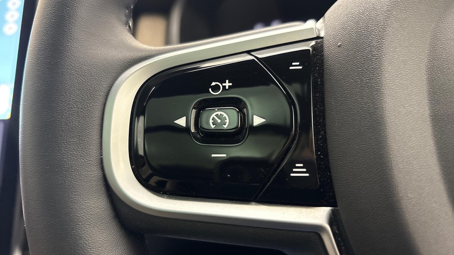 Used Volvo XC90 2025 for sale - 76413925: Photo 24