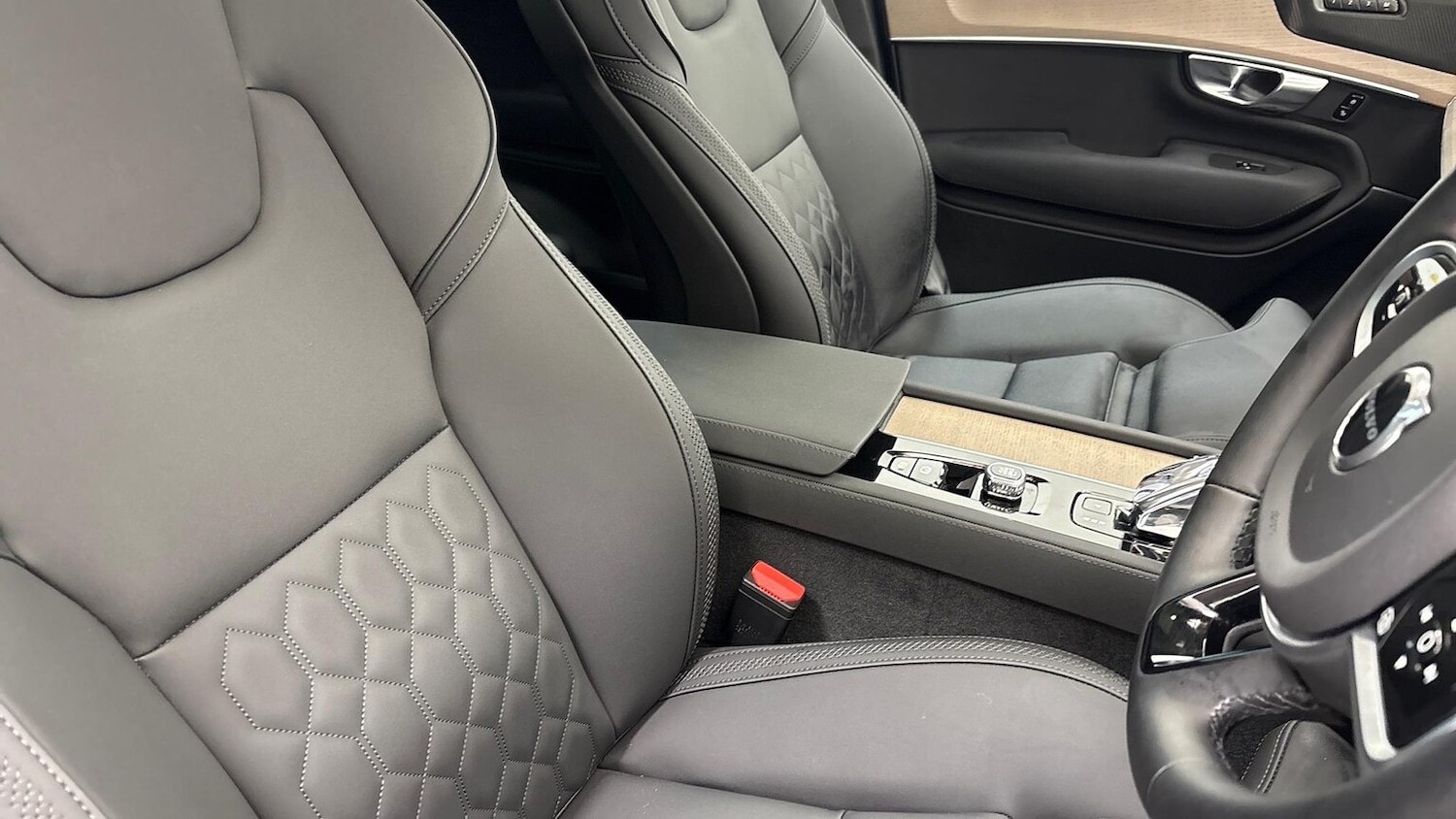 Used Volvo XC90 2025 for sale - 76555398: Photo 27