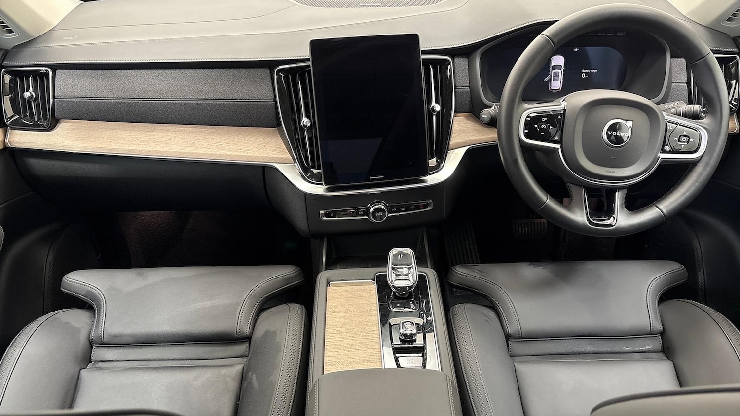 Used Volvo XC90 2025 for sale - 76555398: Photo 9