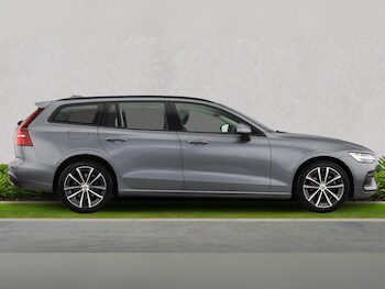 Used Volvo V60 2021 for sale - 75513057: Photo