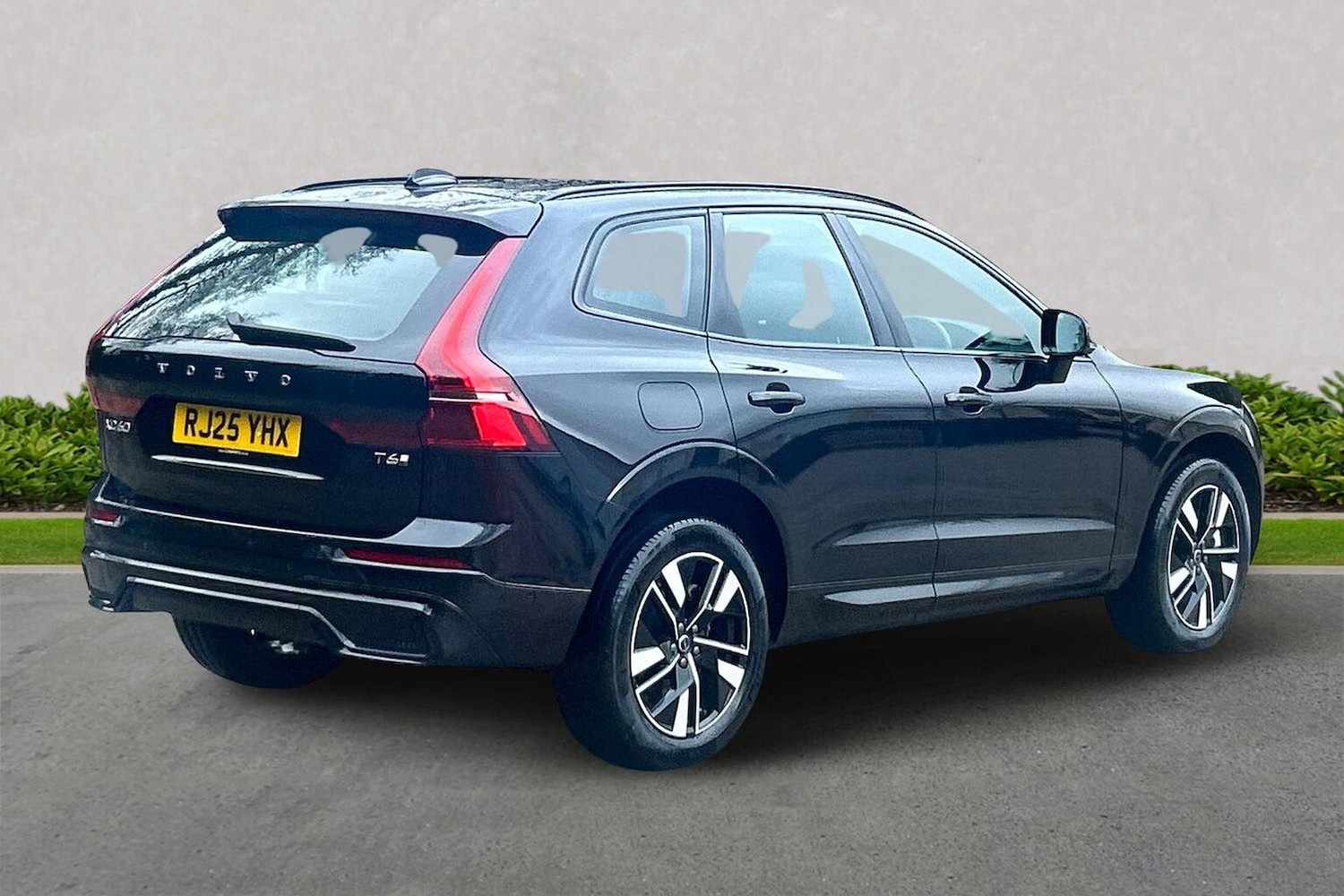 Used Volvo XC60 2025 for sale - 77802140: Photo 18