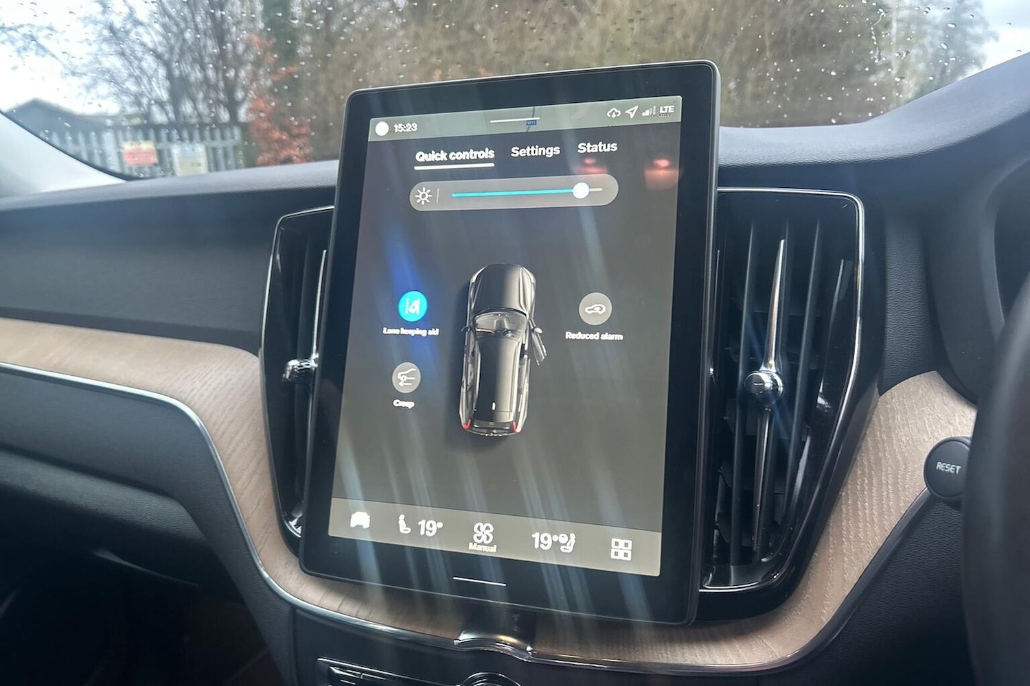 Used Volvo XC60 2025 for sale - 77802140: Photo 25