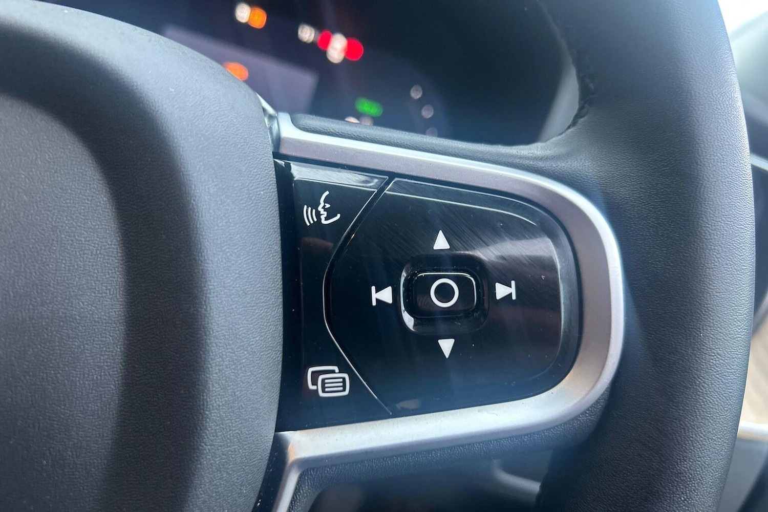 Used Volvo XC60 2025 for sale - 77802140: Photo 27