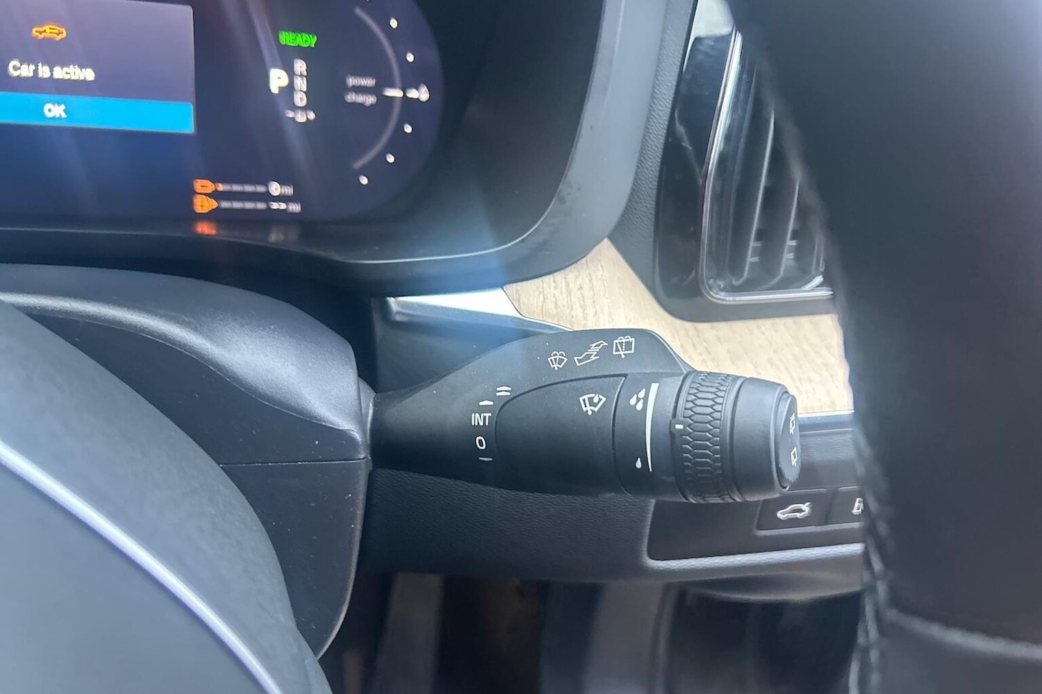 Used Volvo XC60 2025 for sale - 77802140: Photo 29