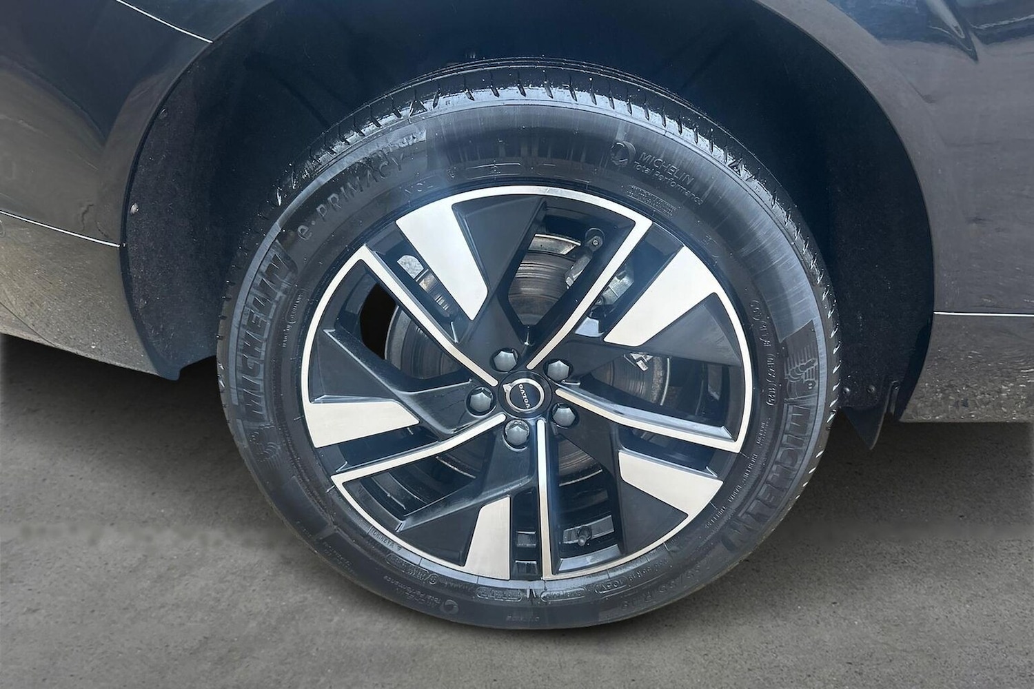 Used Volvo XC60 2025 for sale - 77802140: Photo 6