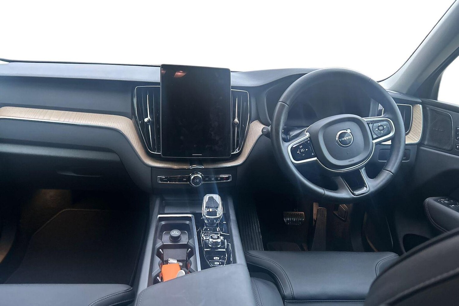 Used Volvo XC60 2025 for sale - 77802140: Photo 8