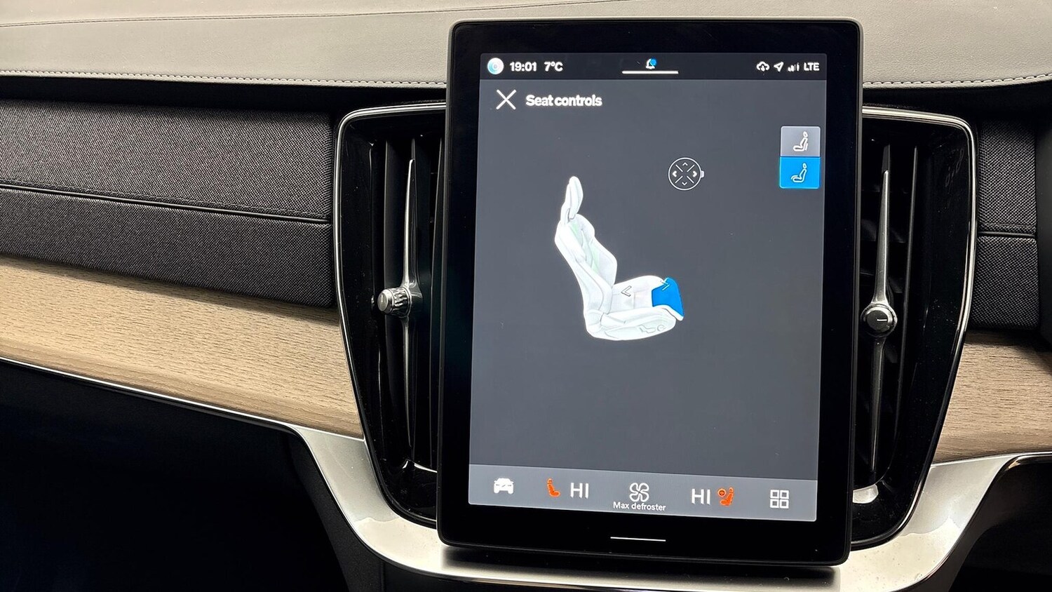 Used Volvo XC90 2025 for sale - 78139536: Photo 41