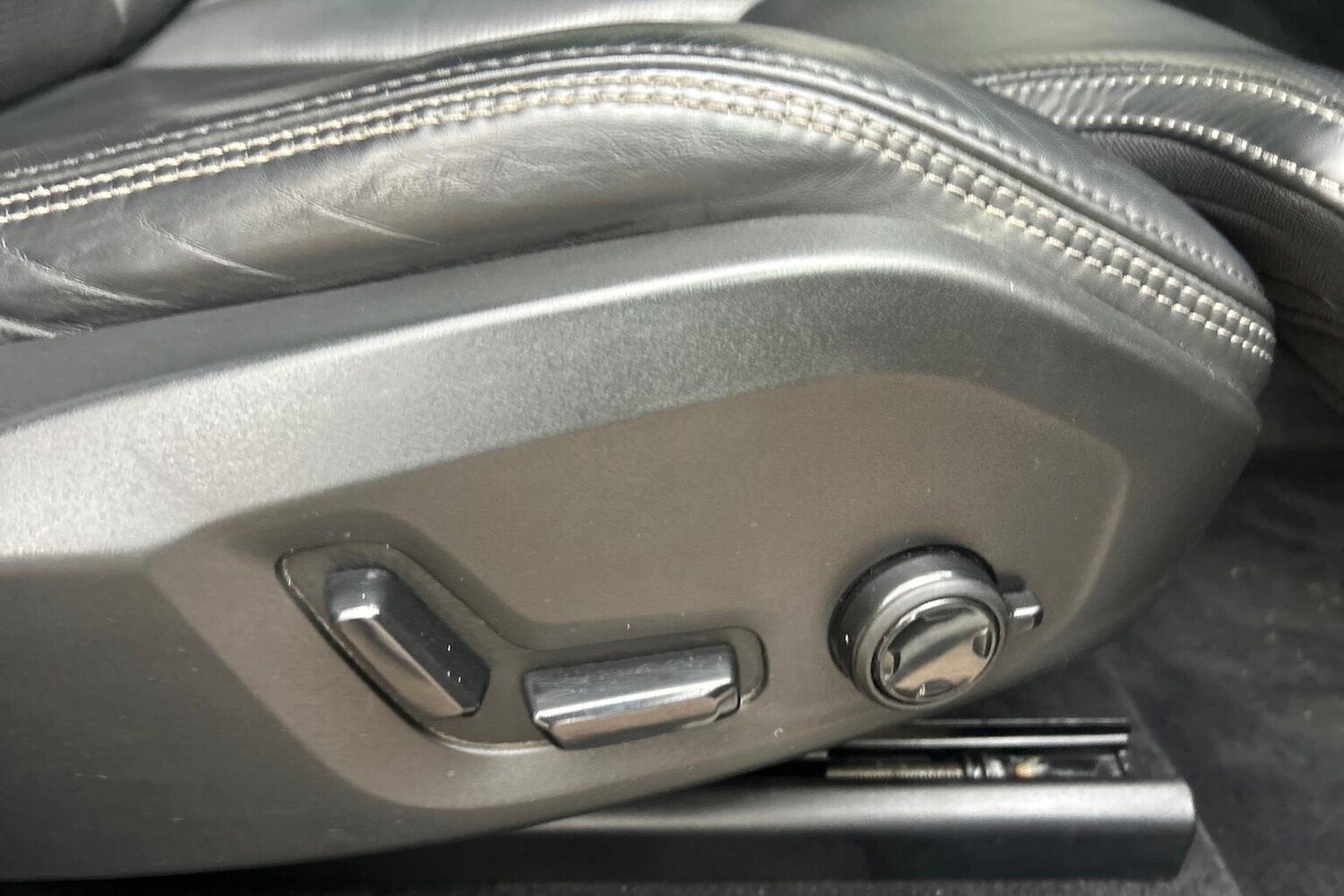 Used Land Rover Discovery Sport 2020 for sale - 76340622: Photo 31