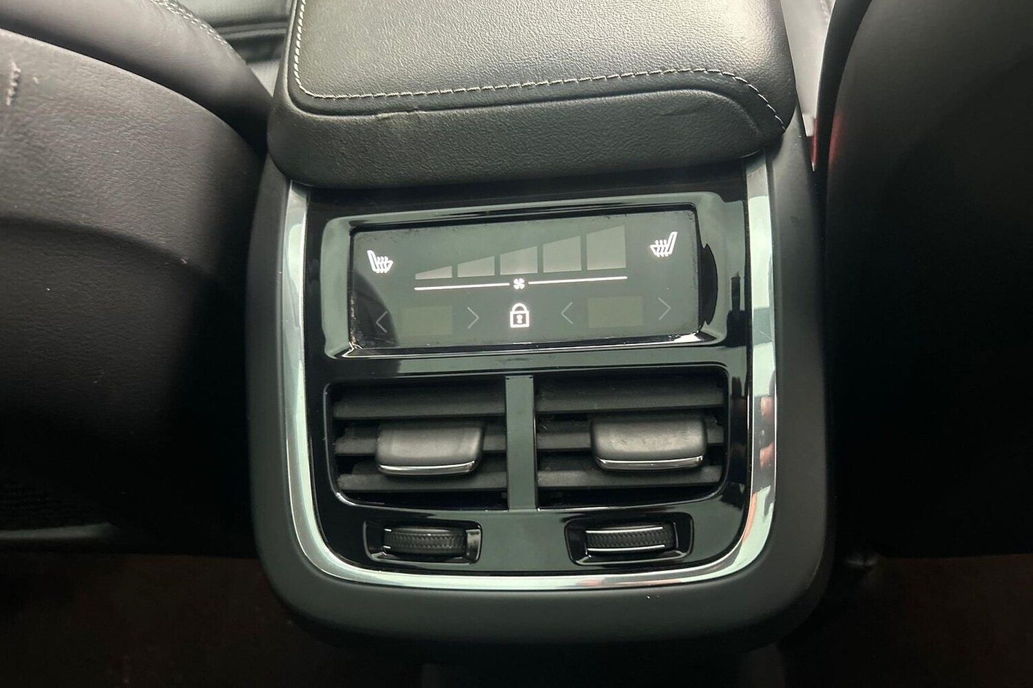 Used Land Rover Discovery Sport 2020 for sale - 76340622: Photo 42