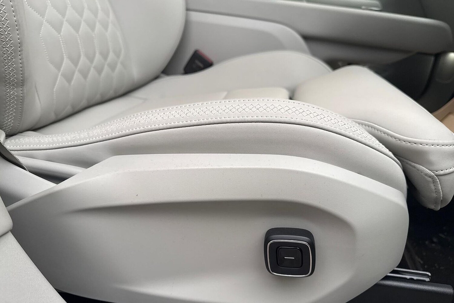 Used Volvo EX90 2026 for sale - 78026085: Photo 30