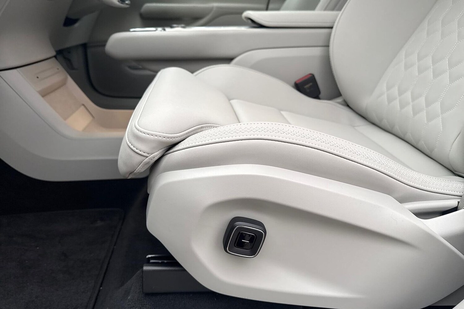 Used Volvo EX90 2026 for sale - 78026085: Photo 35