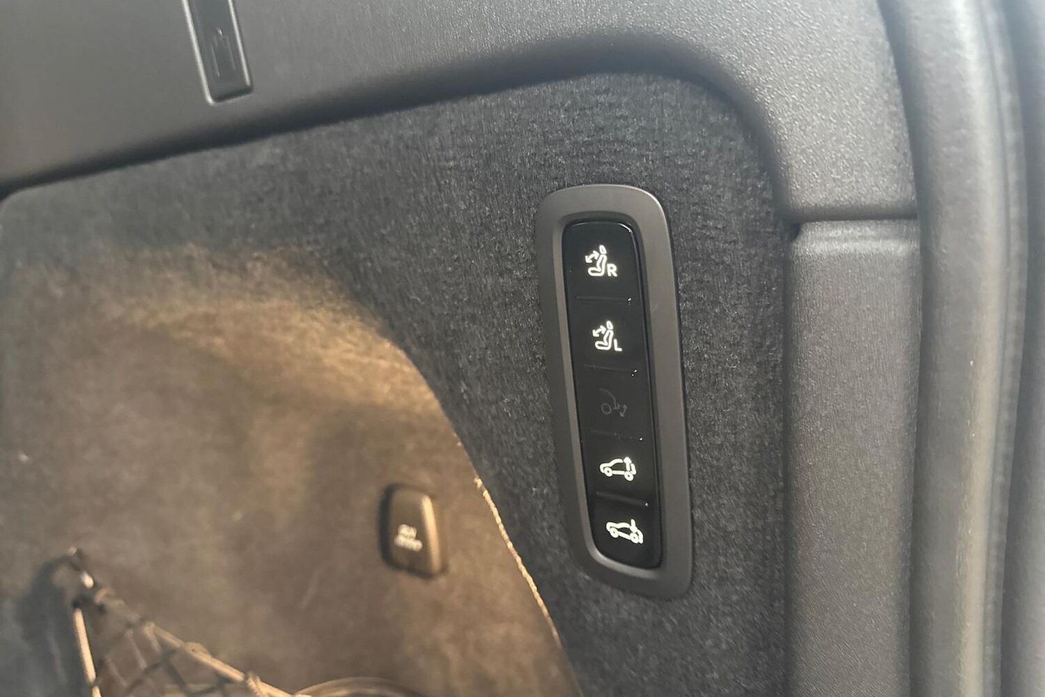 Used Volvo EX90 2026 for sale - 78026085: Photo 38