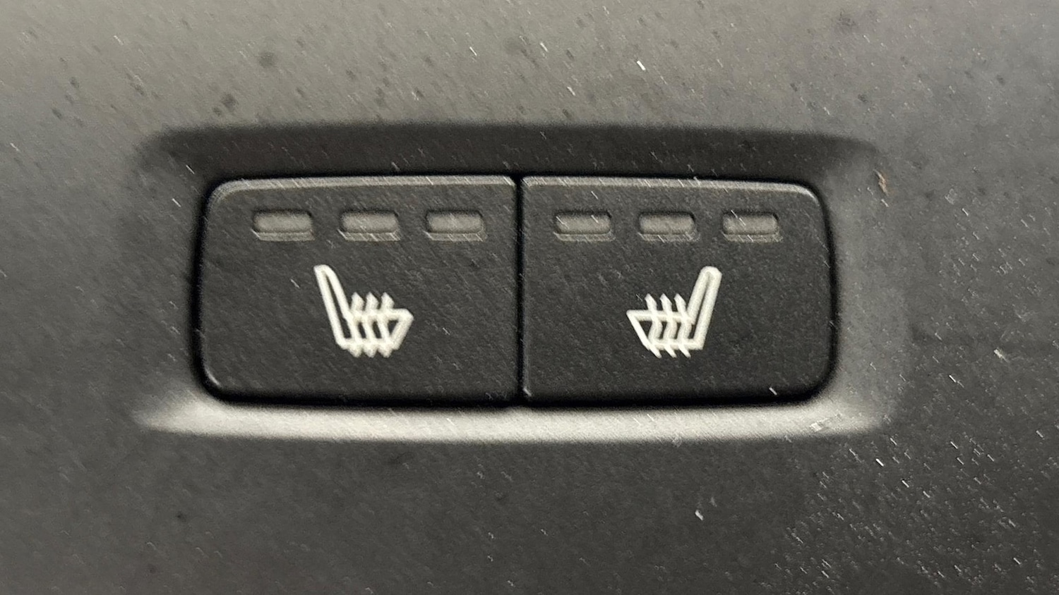 Used Volvo XC60 2025 for sale - 77813383: Photo 16