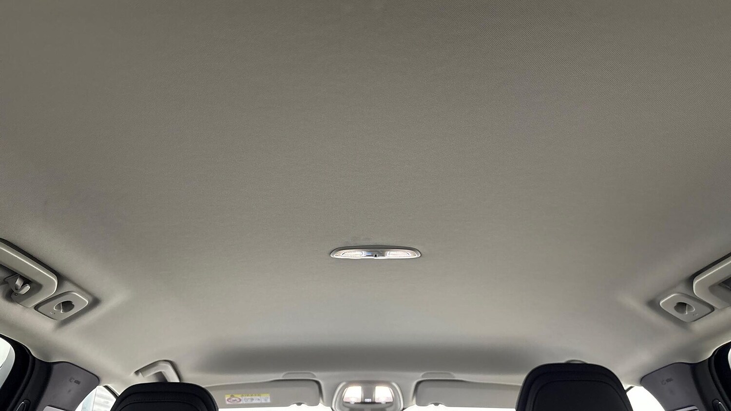 Used Volvo XC60 2025 for sale - 77813383: Photo 17