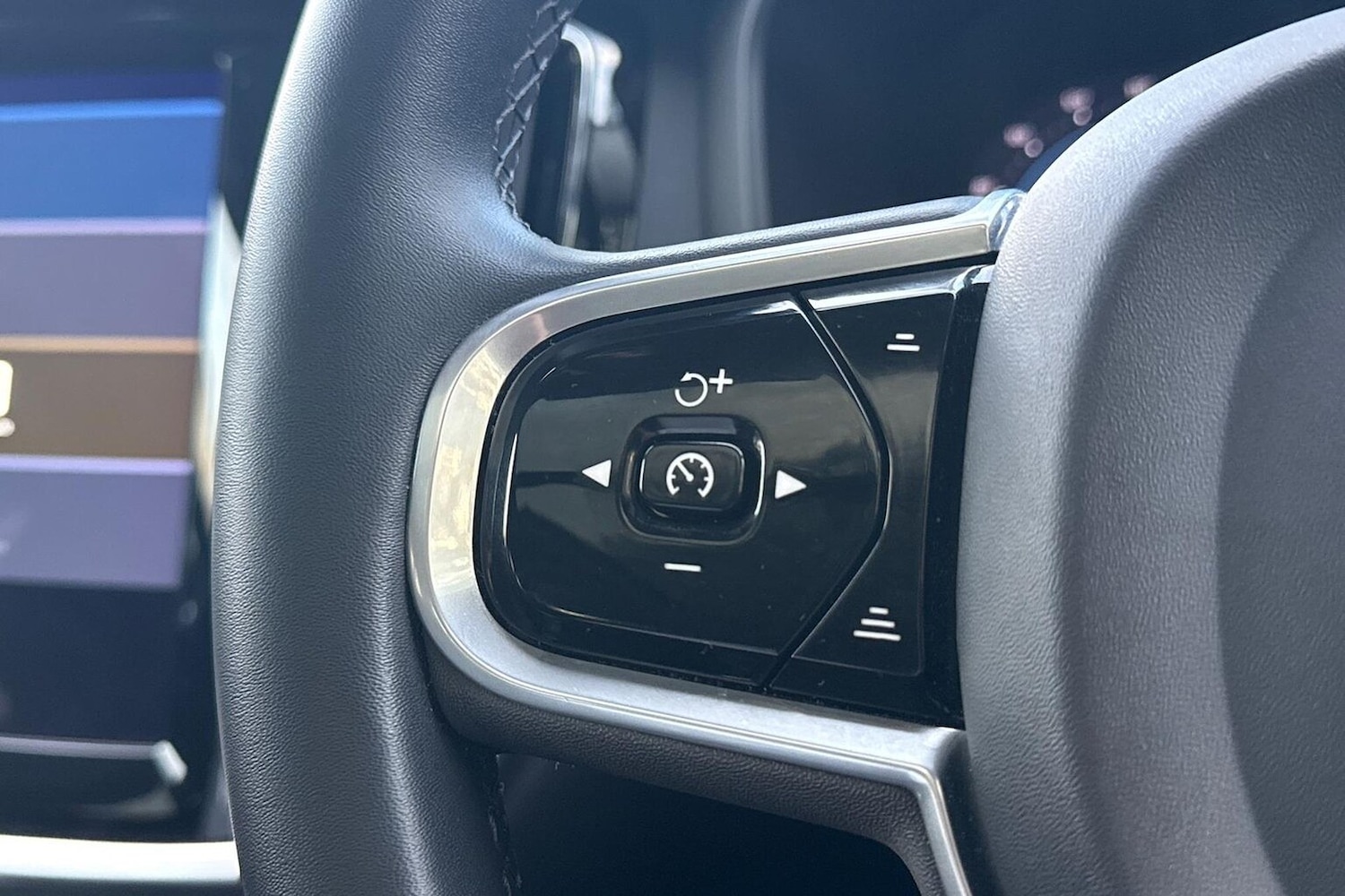 Used Volvo V60 2022 for sale - 76391707: Photo 25