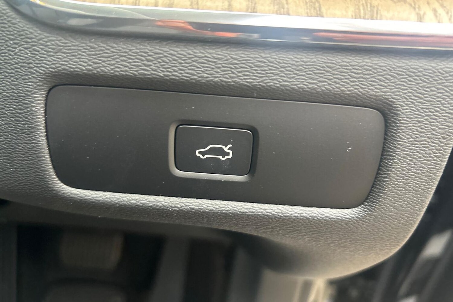 Used Volvo XC60 2025 for sale - 76305405: Photo 23