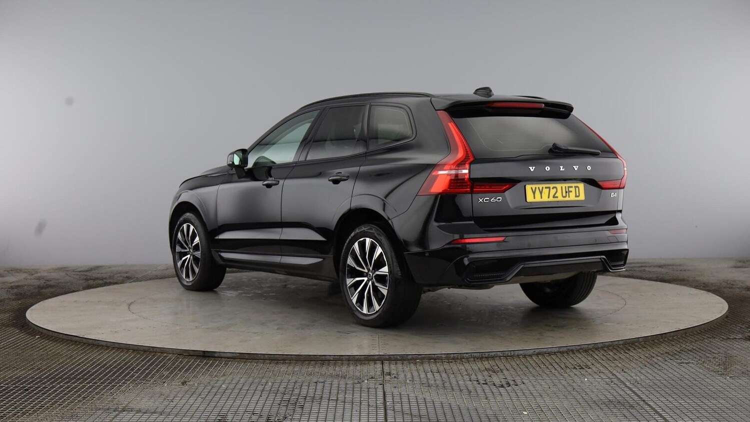 Used Volvo XC60 2023 for sale - 78192848: Photo 11