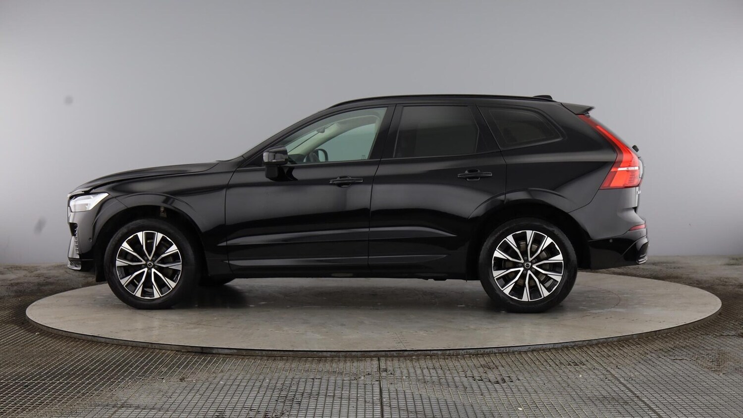 Used Volvo XC60 2023 for sale - 78192848: Photo 13
