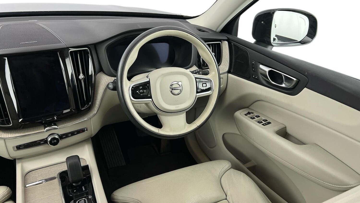 Used Volvo XC60 2023 for sale - 78192848: Photo 20