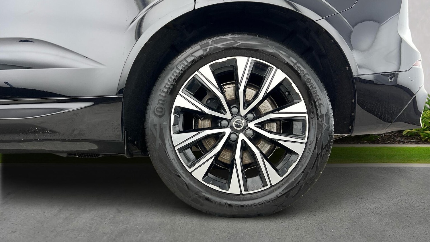 Used Volvo XC60 2023 for sale - 78192848: Photo 5