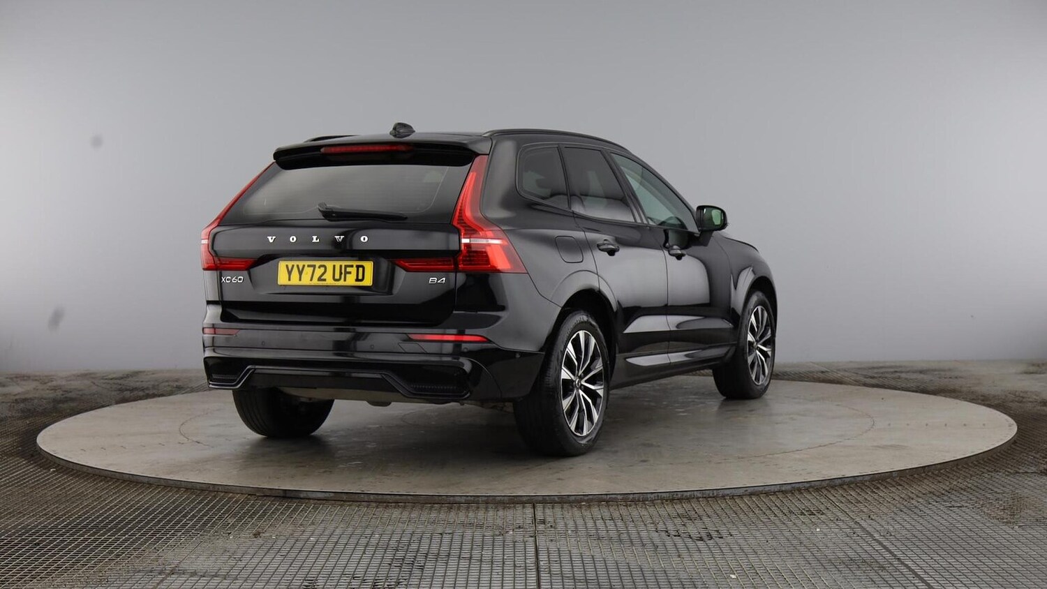 Used Volvo XC60 2023 for sale - 78192848: Photo 9