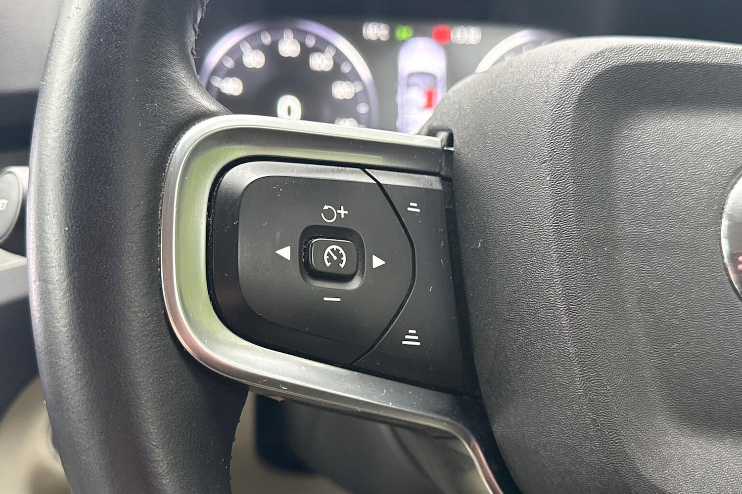 Used Volvo XC40 2020 for sale - 76164966: Photo 26