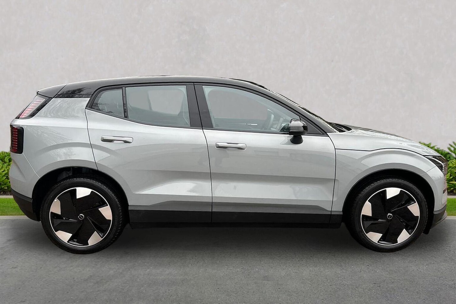 Used Volvo EX30 2025 for sale - 77488521: Photo 3