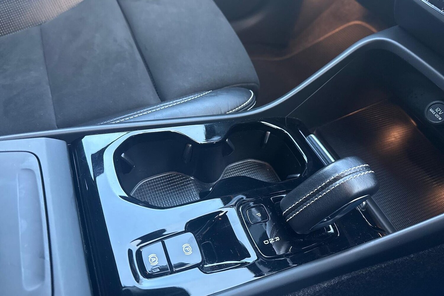 Used Volvo XC40 2021 for sale - 77813386: Photo 13