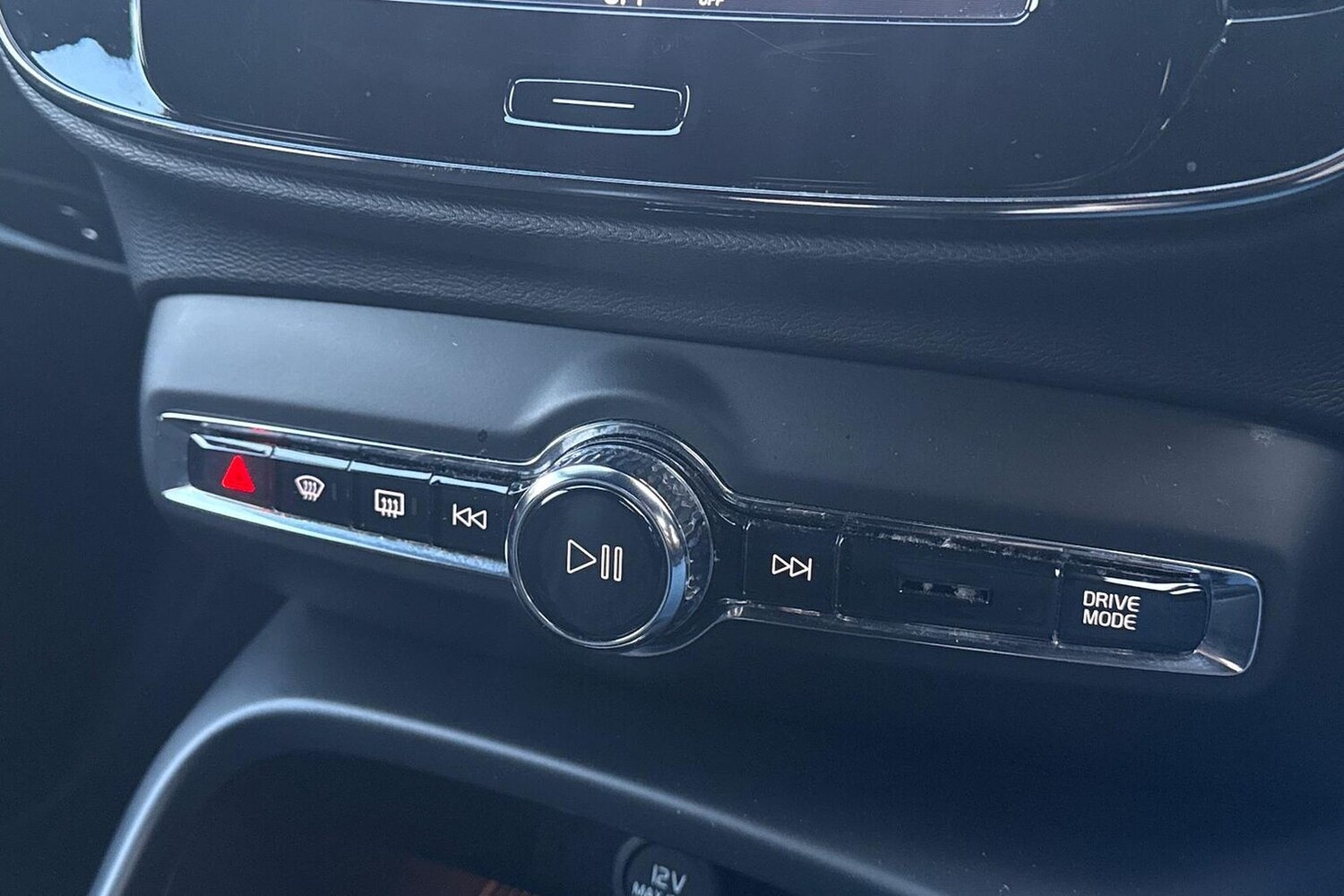 Used Volvo XC40 2021 for sale - 77813386: Photo 22