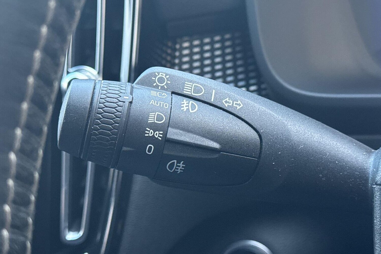 Used Volvo XC40 2021 for sale - 77813386: Photo 28