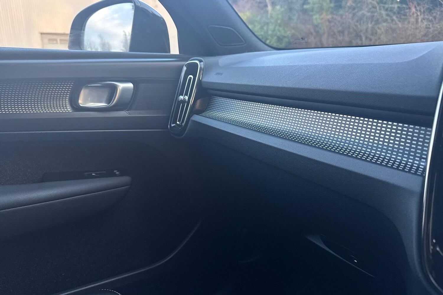 Used Volvo XC40 2021 for sale - 77813386: Photo 30