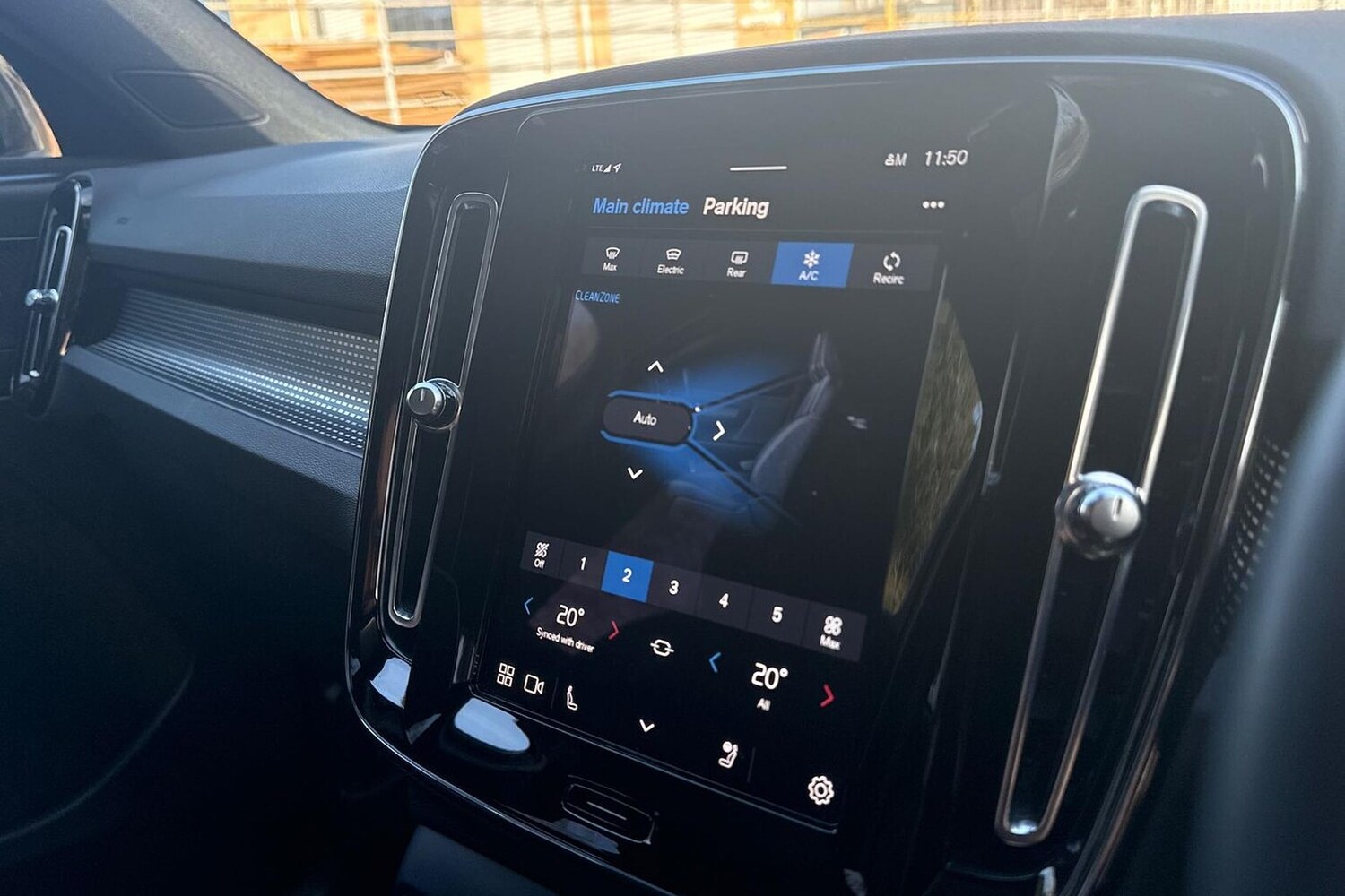 Used Volvo XC40 2023 for sale - 78192799: Photo 14