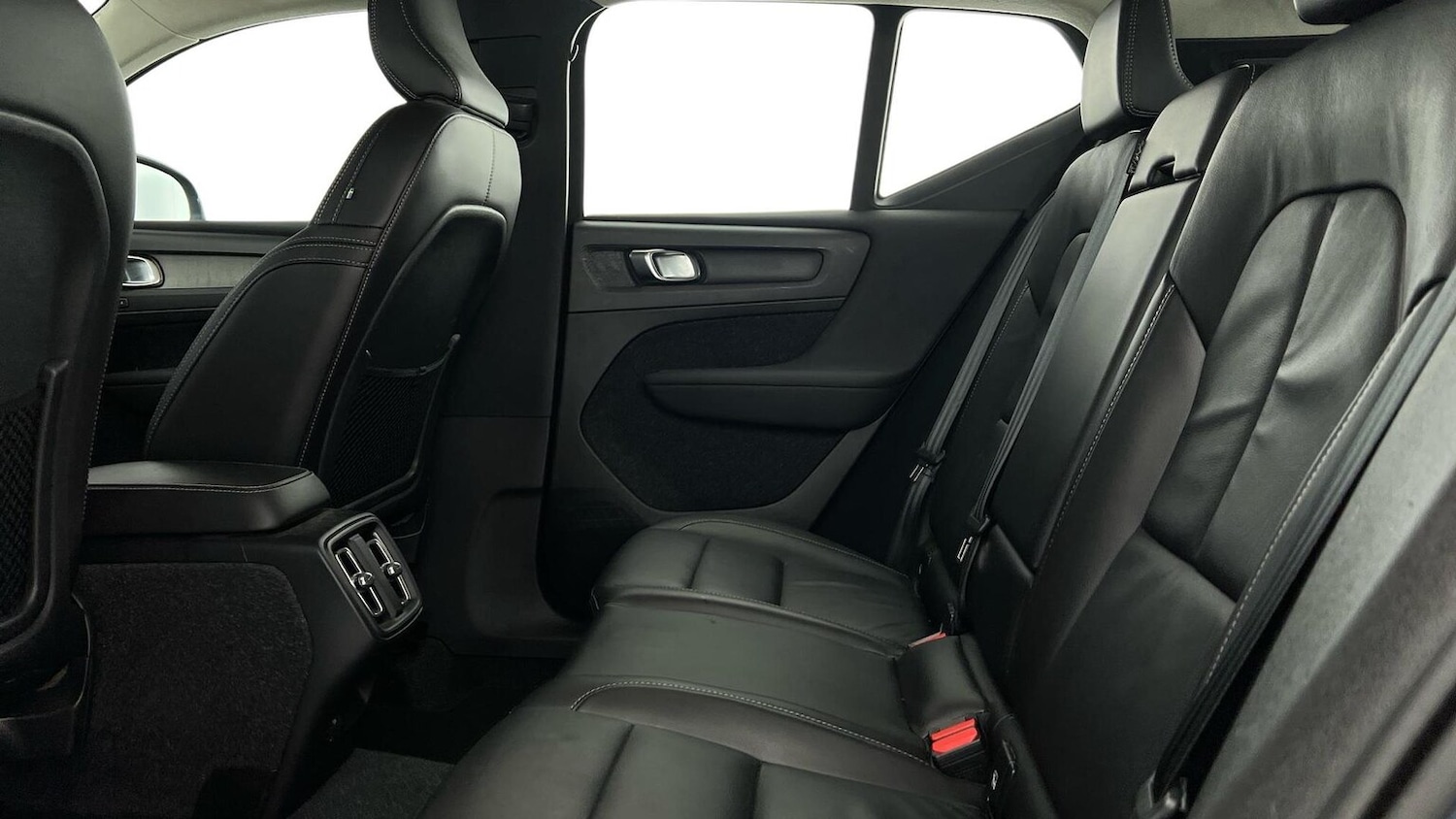 Used Volvo XC40 2021 for sale - 76005821: Photo 7