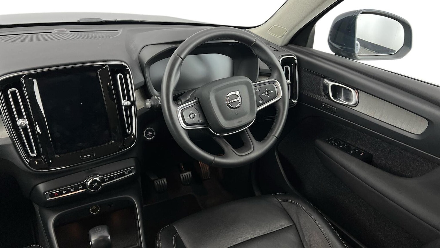 Used Volvo XC40 2021 for sale - 76005821: Photo 8