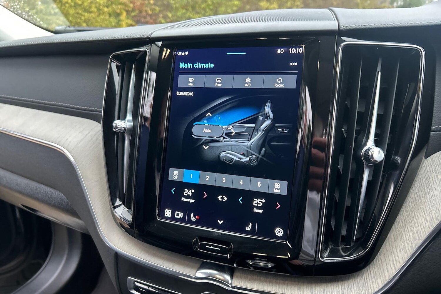 Used Volvo XC60 2022 for sale - 76757428: Photo 25