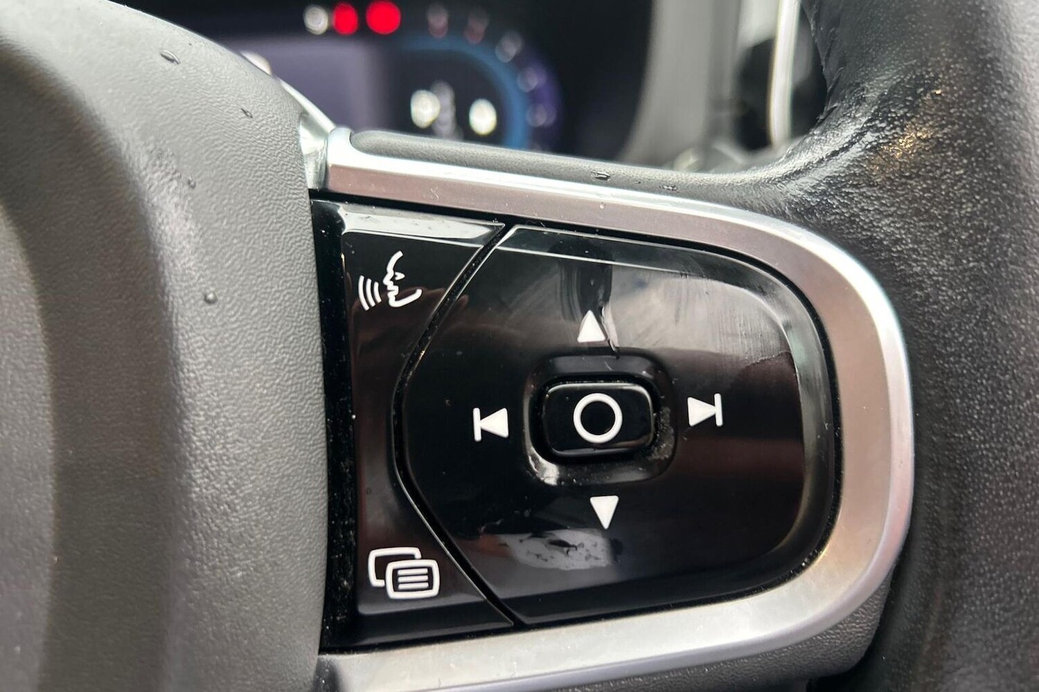 Used Volvo XC60 2022 for sale - 76757428: Photo 27