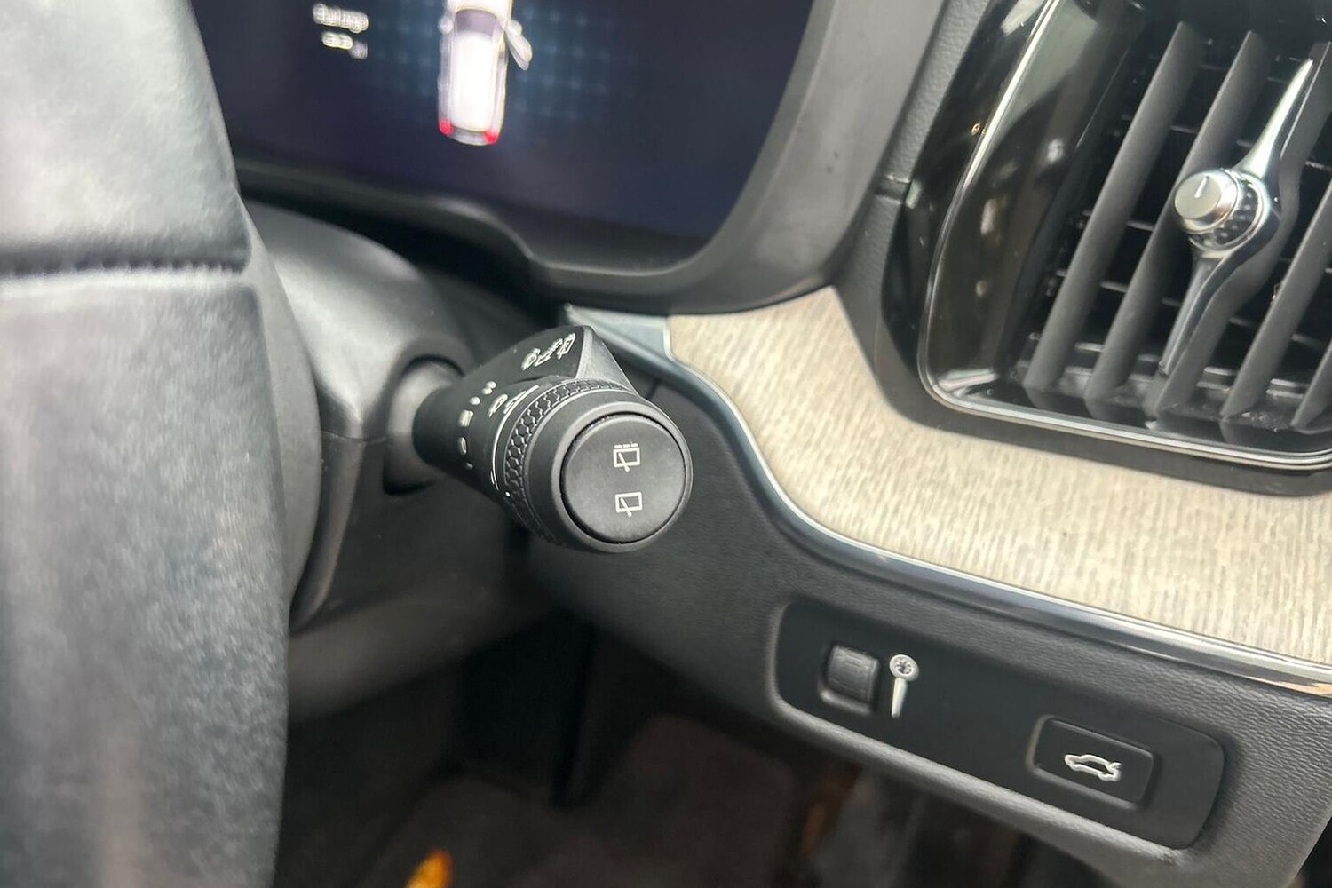 Used Volvo XC60 2022 for sale - 76757428: Photo 29