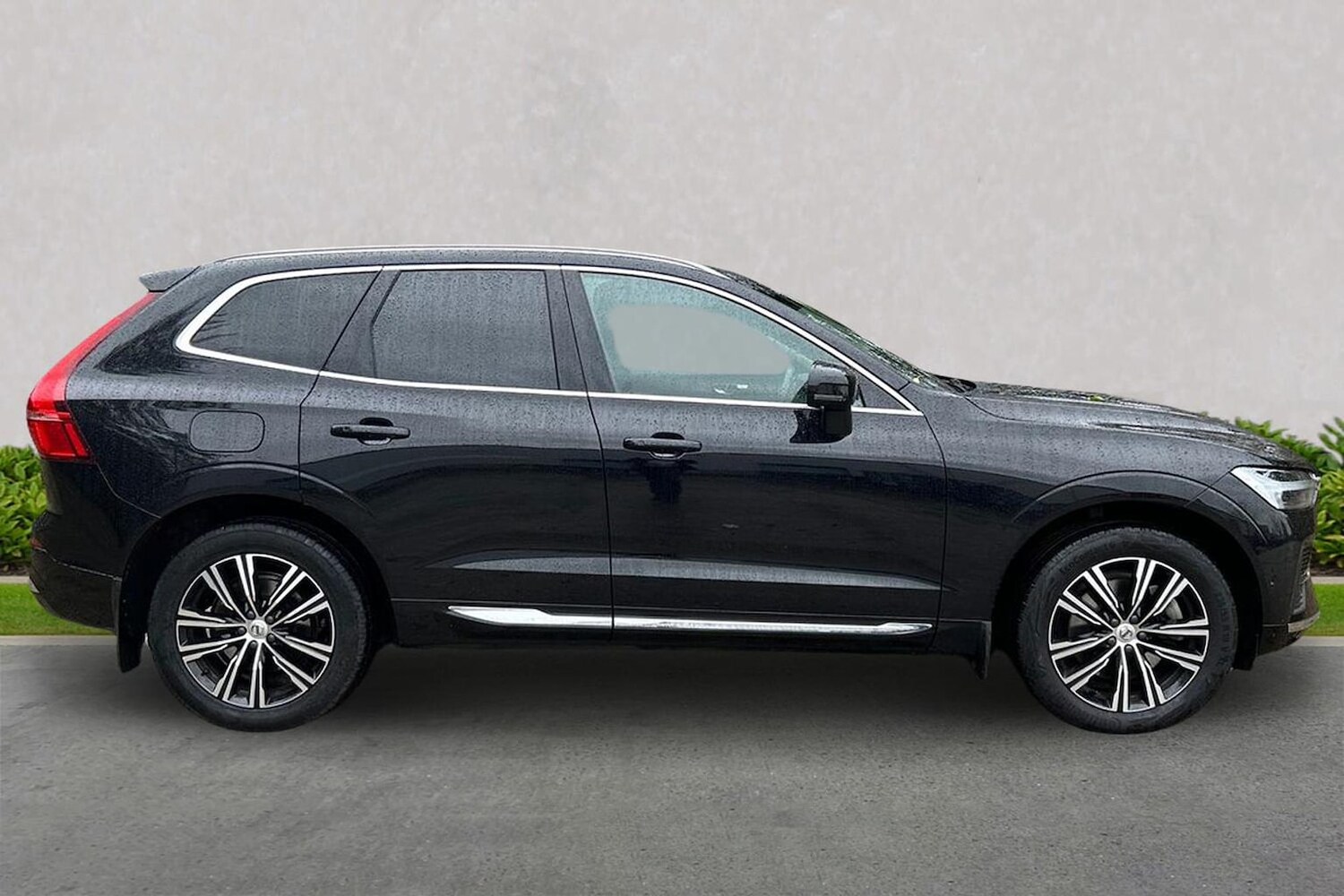 Used Volvo XC60 2022 for sale - 76757428: Photo 3