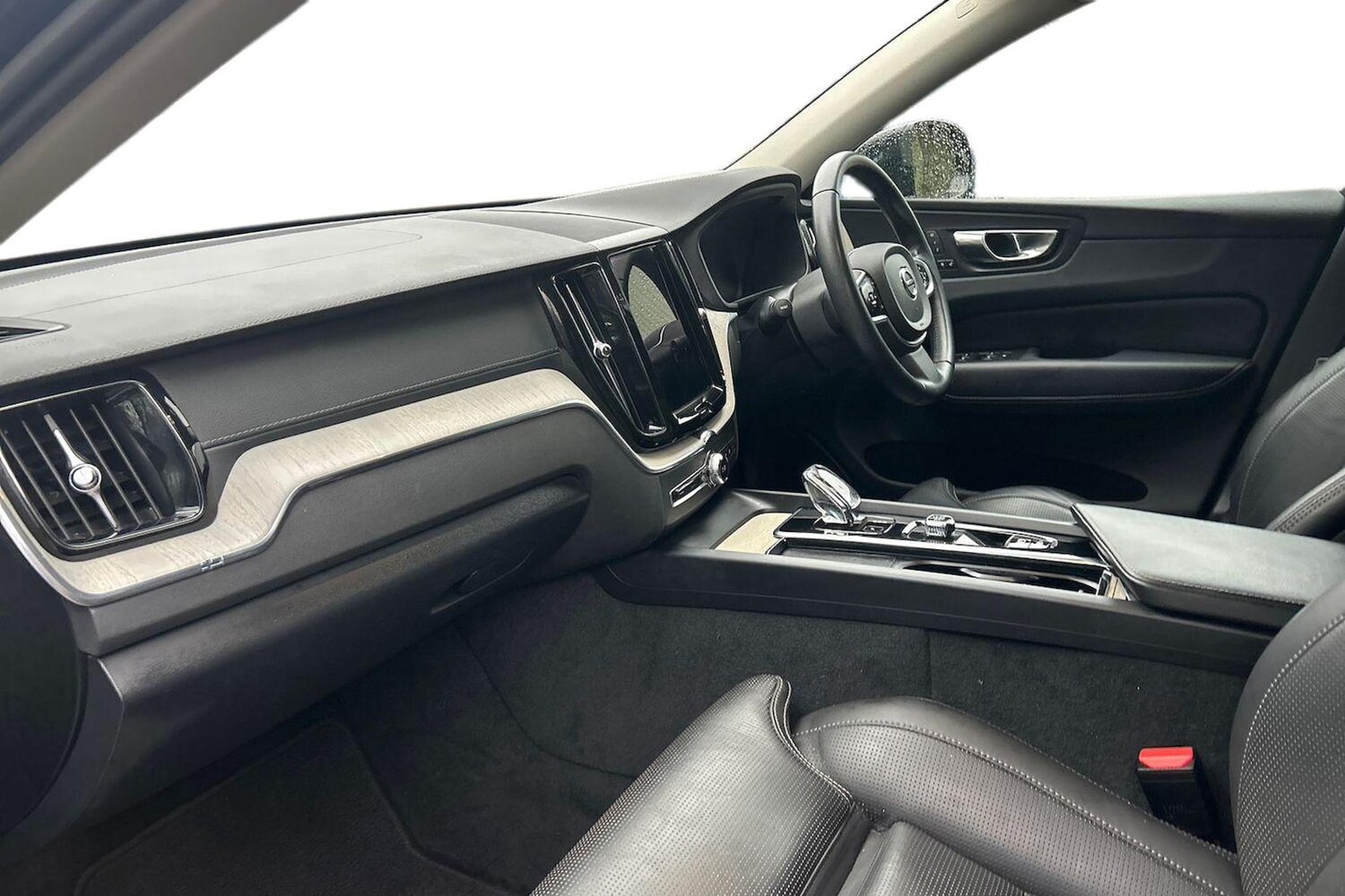 Used Volvo XC60 2022 for sale - 76757428: Photo 7