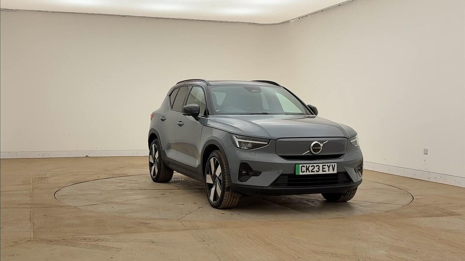 Used Volvo XC40 2023 for sale - 78192912: Photo 11