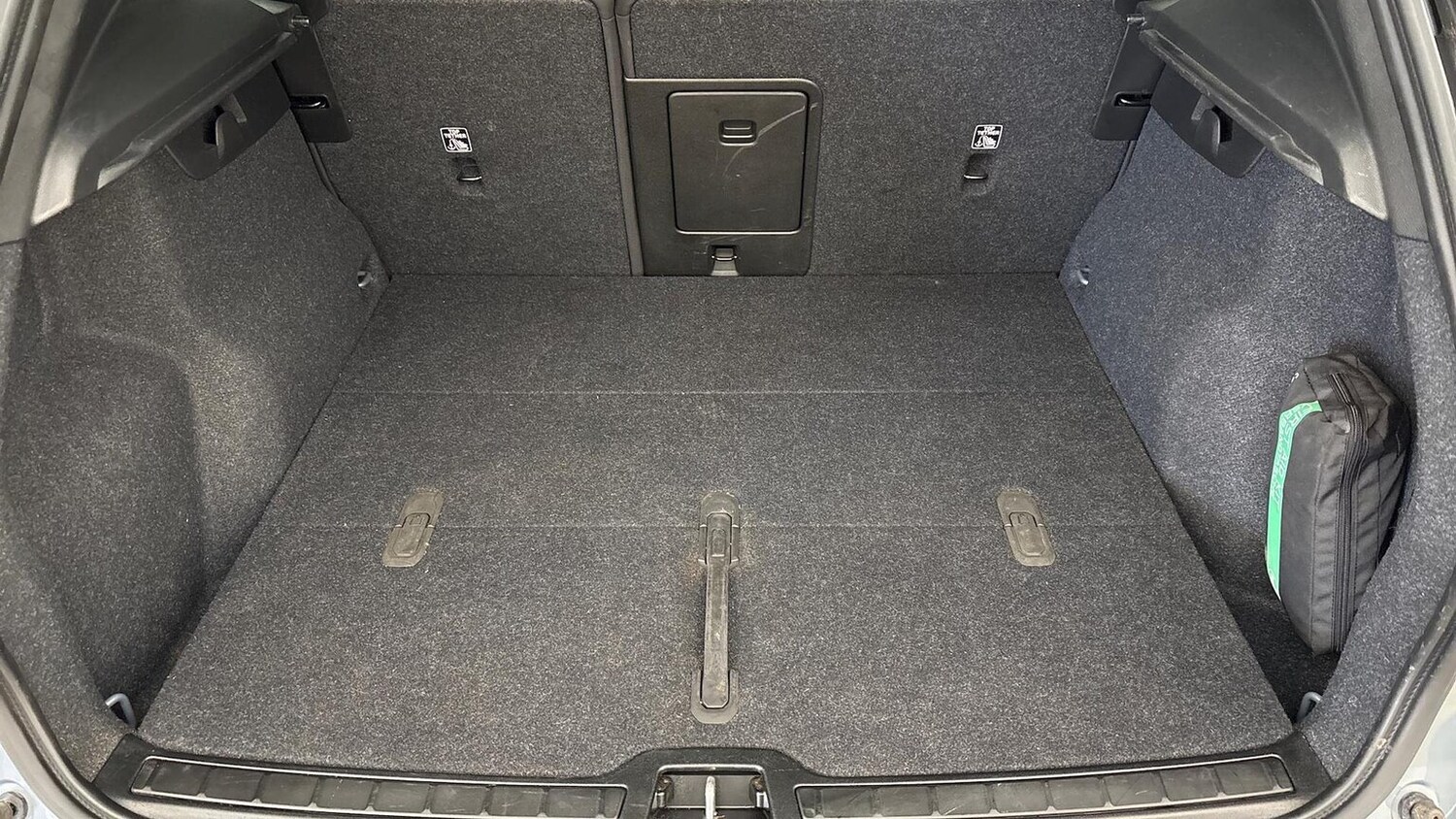 Used Volvo XC40 2023 for sale - 78192912: Photo 18