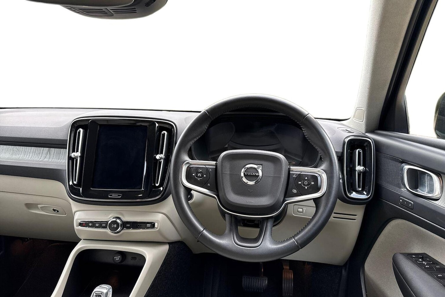 Used Volvo XC40 2020 for sale - 76340626: Photo 9