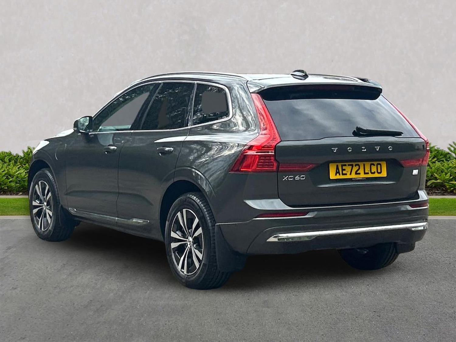 Used Volvo XC60 2022 for sale - 78192826: Photo 2