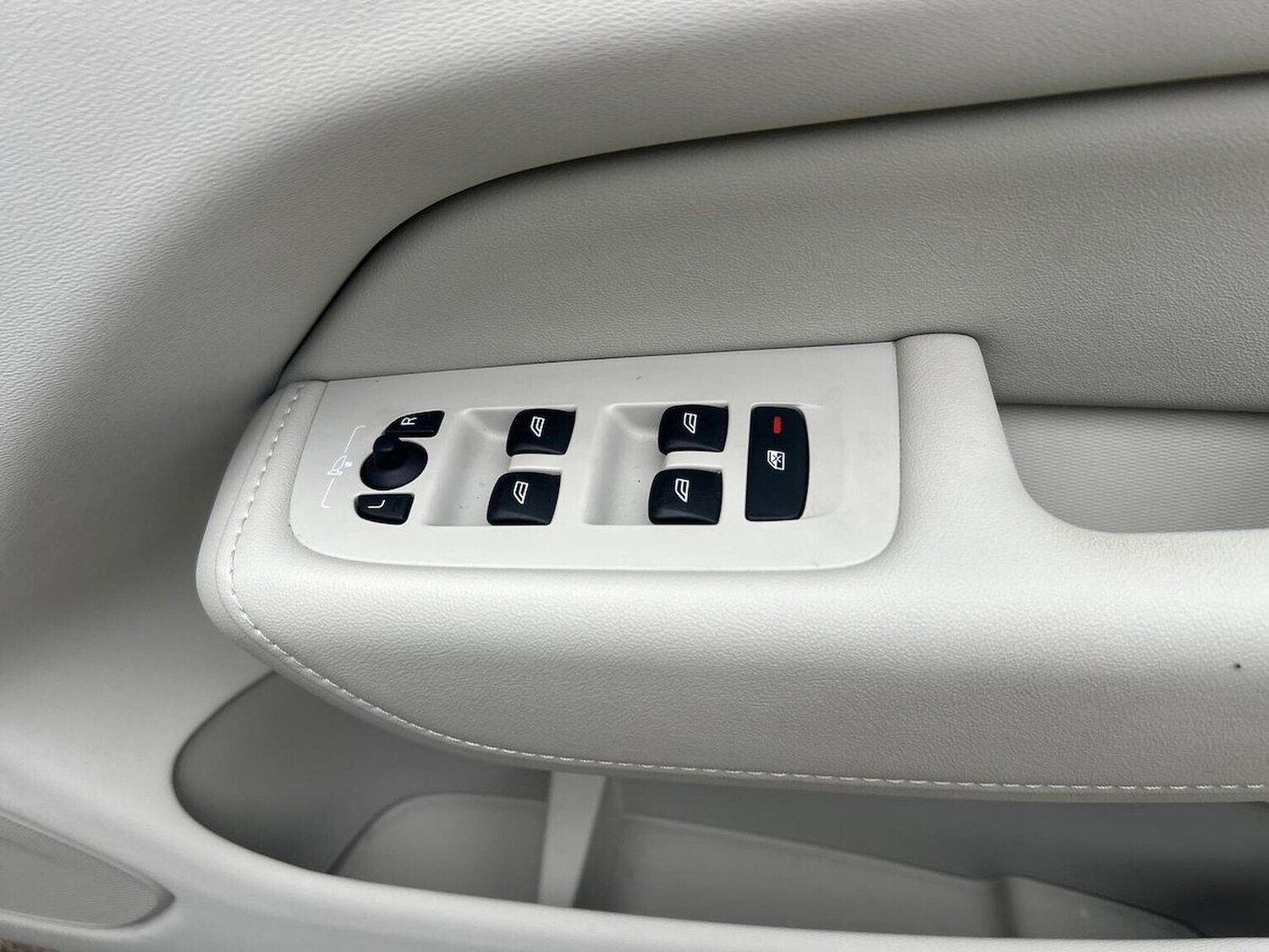 Used Volvo XC60 2022 for sale - 78192826: Photo 23