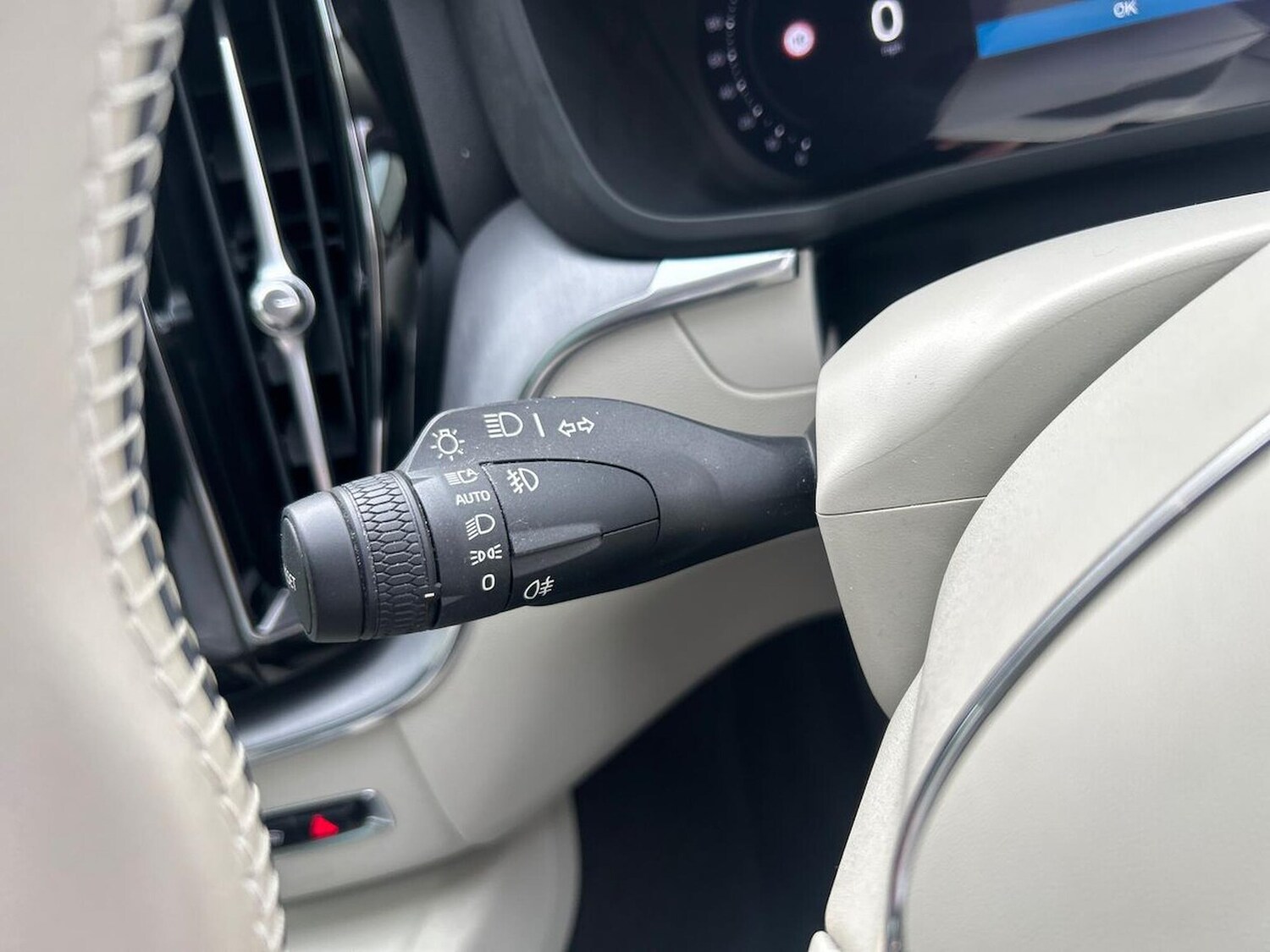 Used Volvo XC60 2022 for sale - 78192826: Photo 30