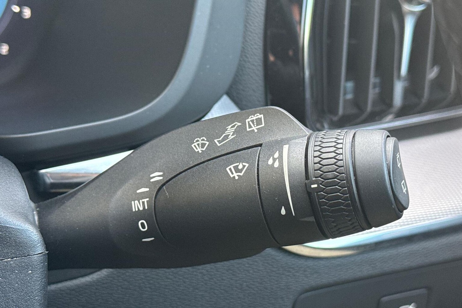 Used Volvo XC60 2022 for sale - 76559836: Photo 28